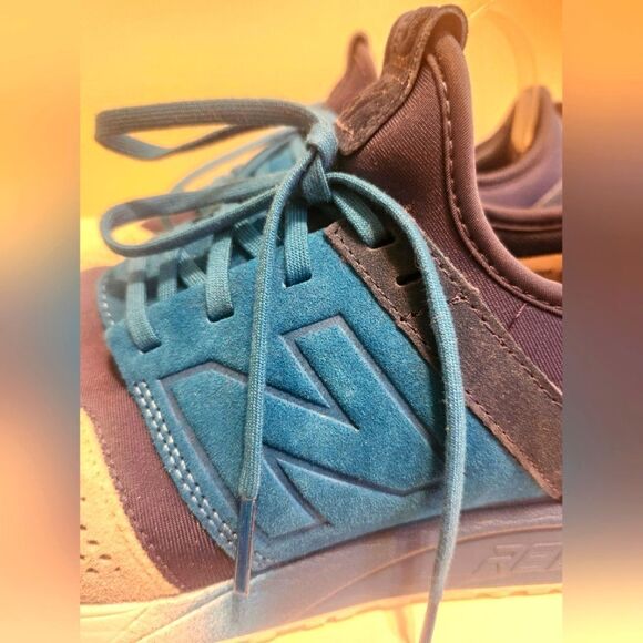 New Balance 247 Revlite Blue/Blk/White Suede Sneakers SZ.9.5 Mens Ret.$147 EUC! - Picture 8 of 10